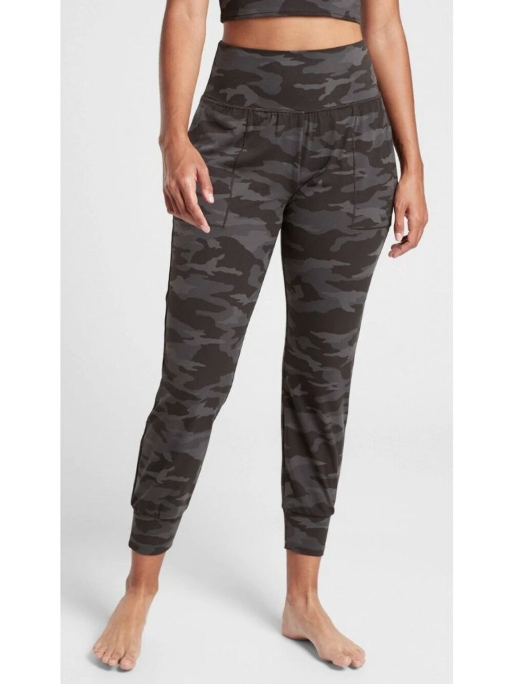 Athleta Salutation Jogger Pants Camo Black Size Large Tall